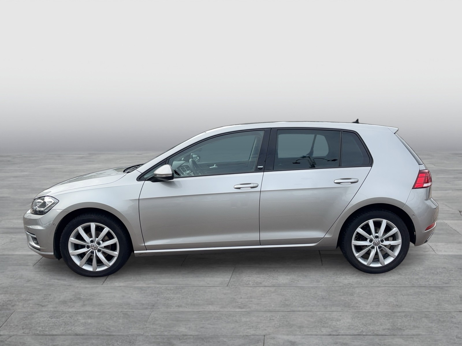Fahrzeugabbildung Volkswagen Golf VII Lim. TSI Sound LED ACC PDC APP-Connect