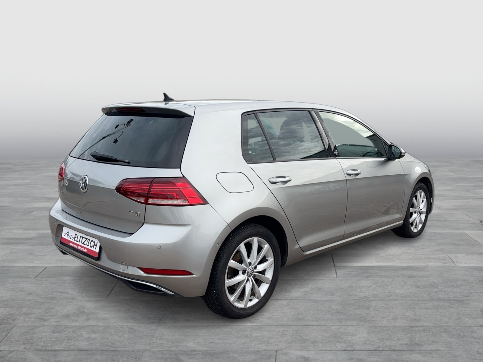 Fahrzeugabbildung Volkswagen Golf VII Lim. TSI Sound LED ACC PDC APP-Connect