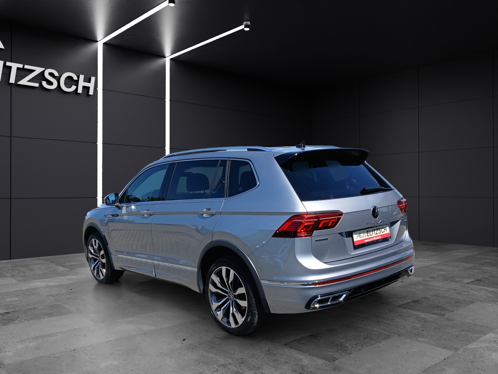 Fahrzeugabbildung Volkswagen Tiguan Allspace TDI R-Line DSG 4M STH Matrix AHK Navi AID Pano HUD ACC RFK 20
