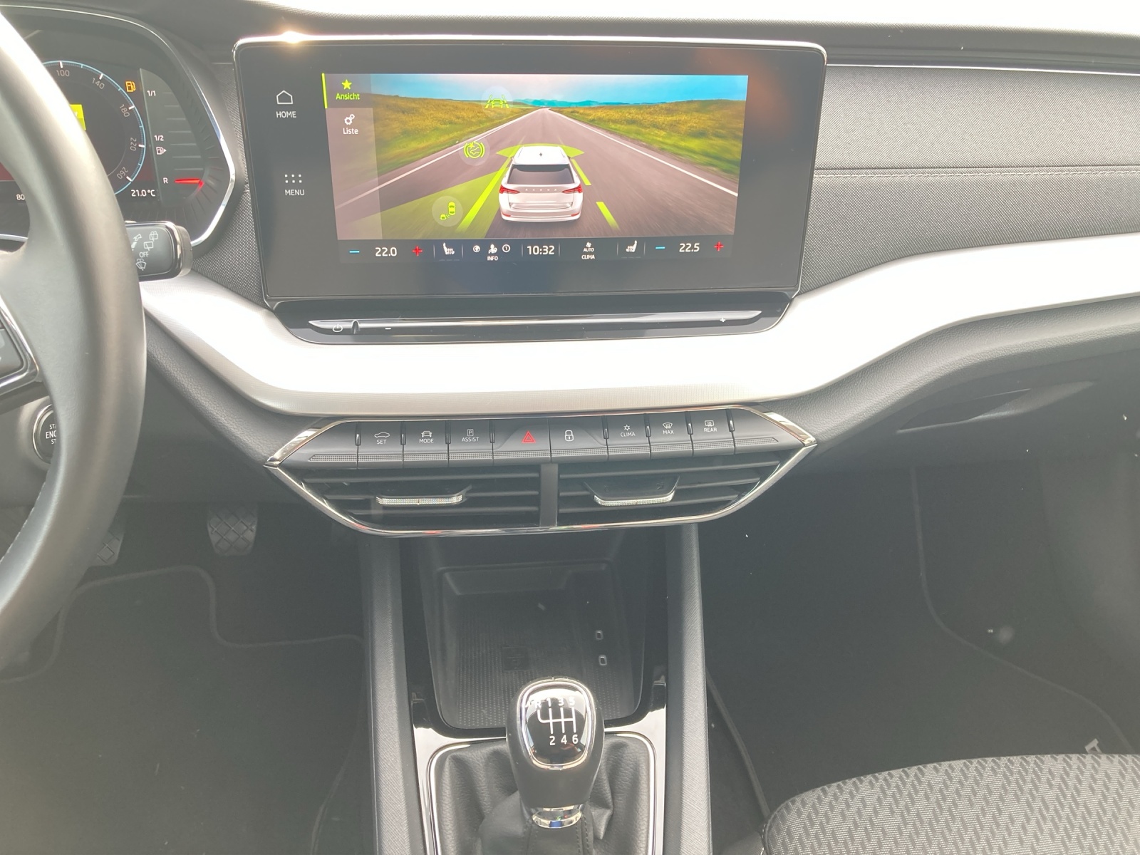Fahrzeugabbildung SKODA Octavia Combi TSI Style LED AHK Navi HUD PDC SH