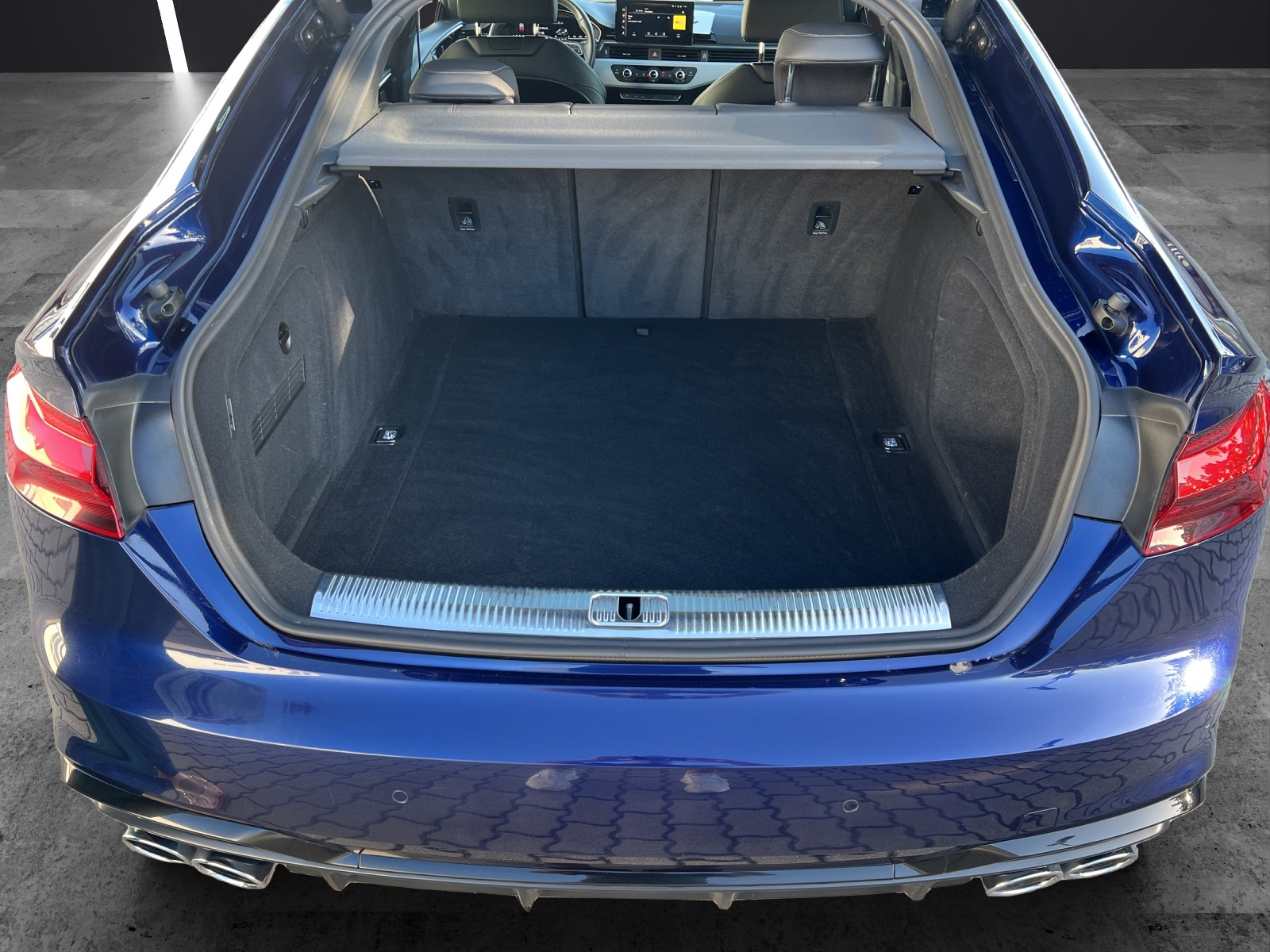 Fahrzeugabbildung Audi S5 Sportback TDI quattro Matrix AHK Navi AVC B&O GRA RFK SHZ 20