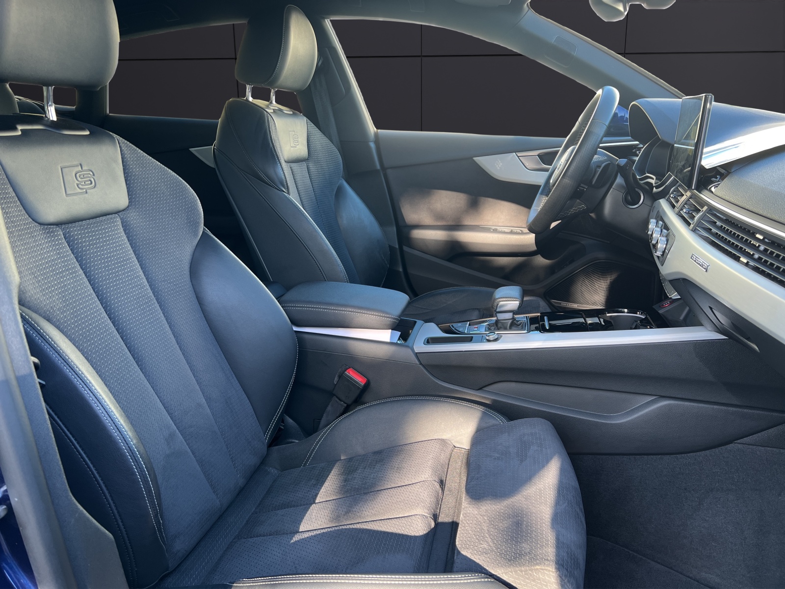 Fahrzeugabbildung Audi S5 Sportback TDI quattro Matrix AHK Navi AVC B&O GRA RFK SHZ 20