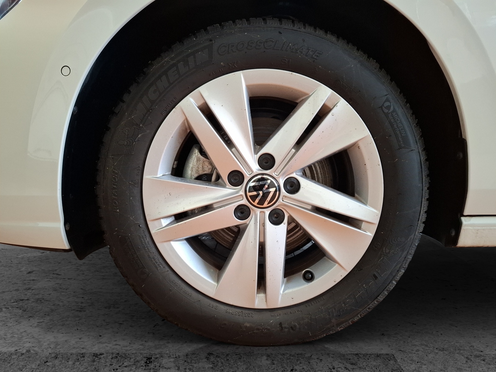 Fahrzeugabbildung Volkswagen Golf VIII Variant TSI Life Standhzg. LED Navi HUD AID ACC RFK SH