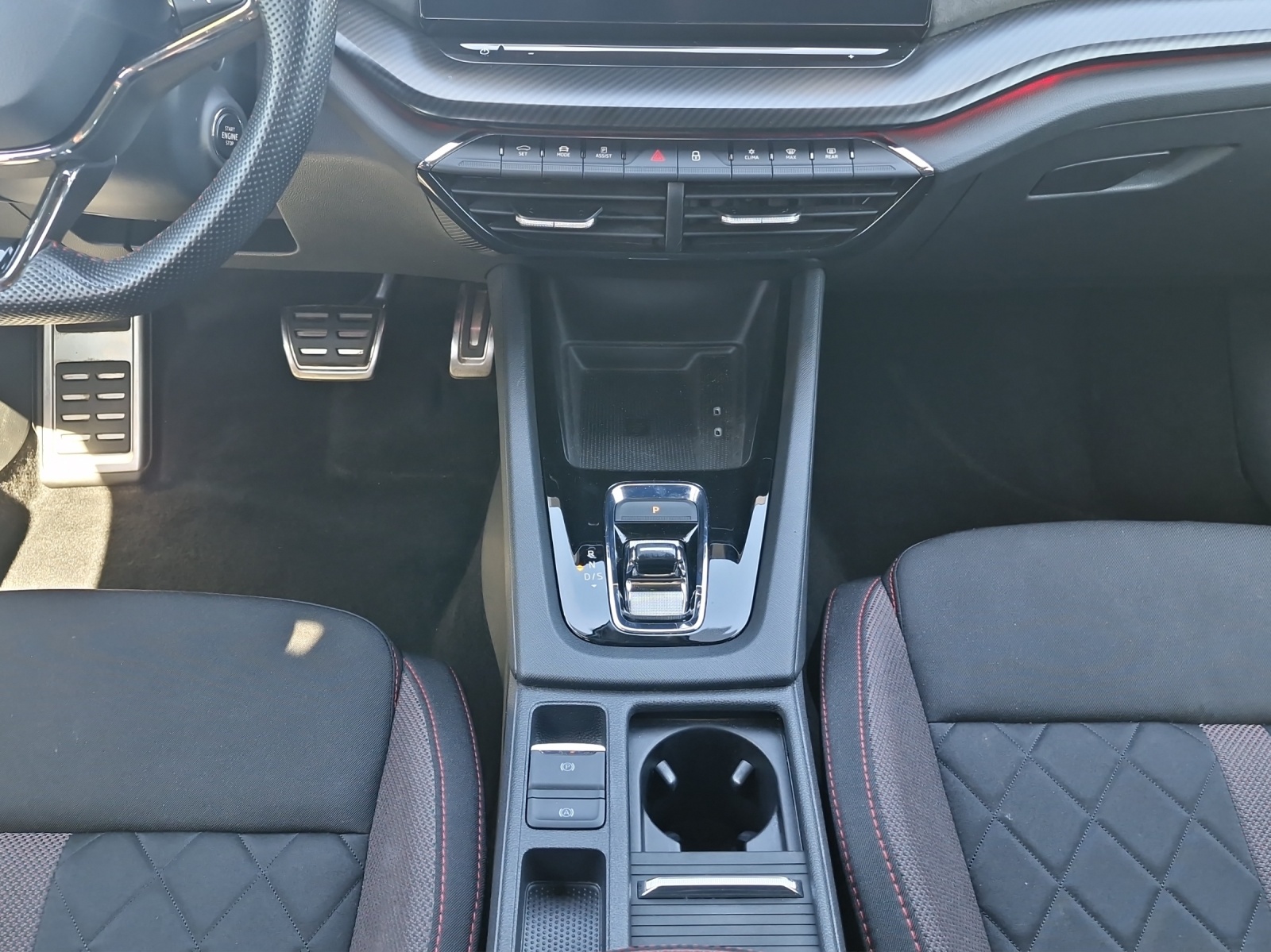 Fahrzeugabbildung SKODA Octavia Combi RS 2.0 TSI DSG Matrix Navi ACC AHK SHZ RFK