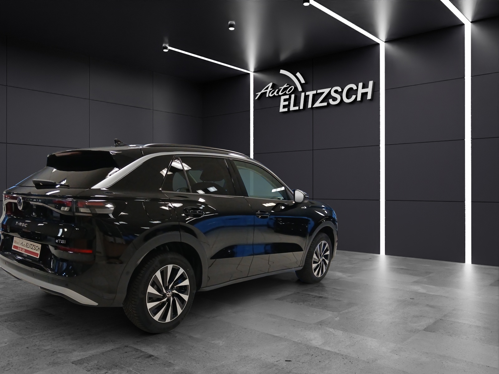 Fahrzeugabbildung Volkswagen T-Roc Life LED NAVI DAB ACC