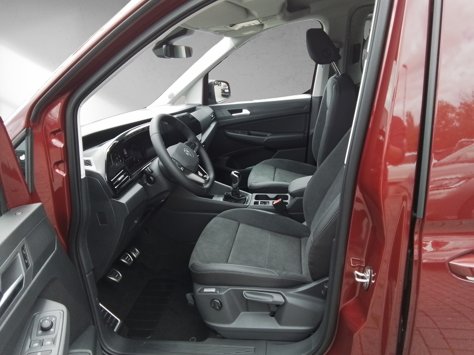 Fahrzeugabbildung Volkswagen Caddy TDI Style NAVI ACC KLIMA LED