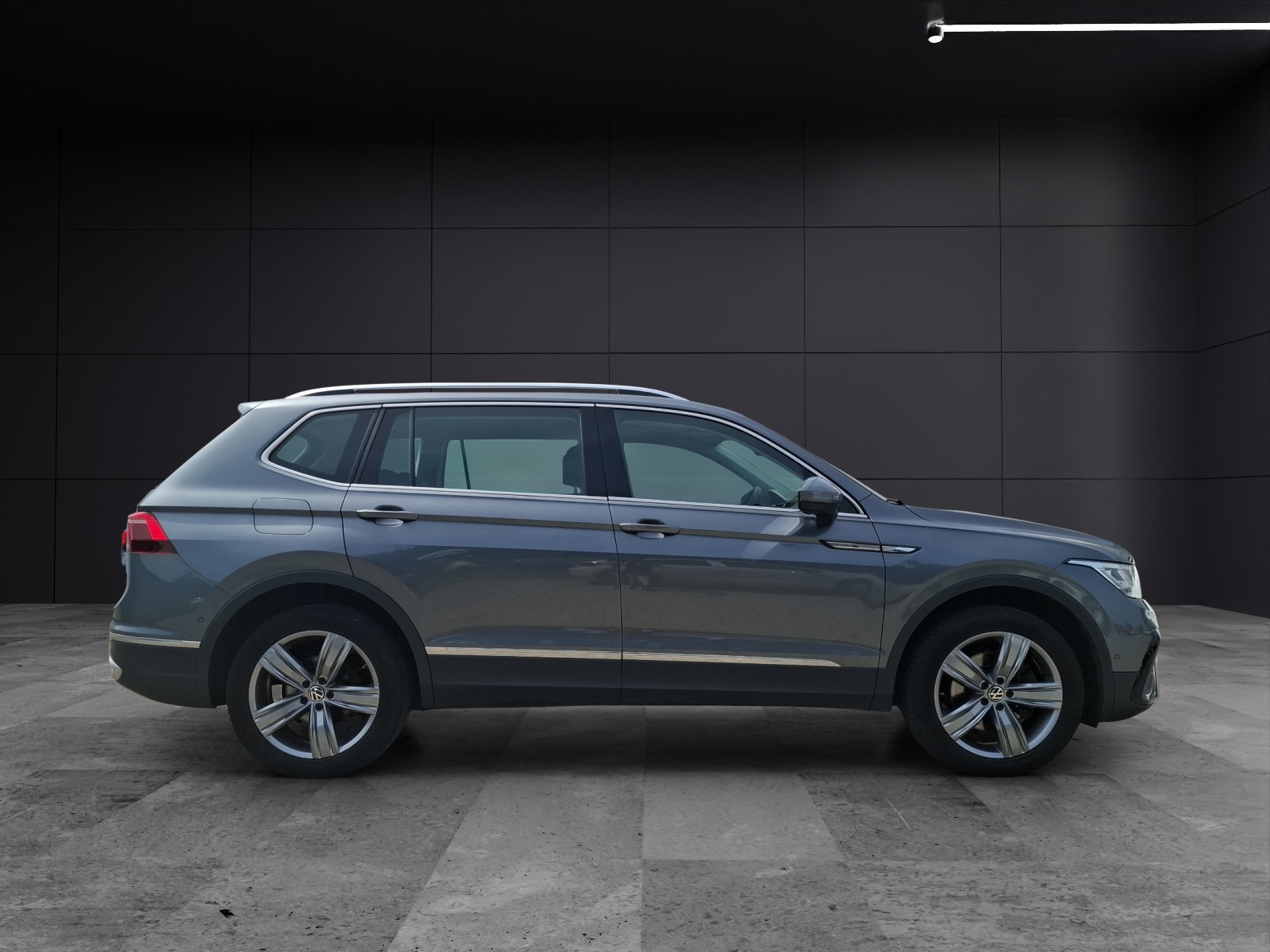 Fahrzeugabbildung Volkswagen Tiguan Allspace TDI Elegance DSG 4M Matrix AHK Navi AID HUD ACC RFK