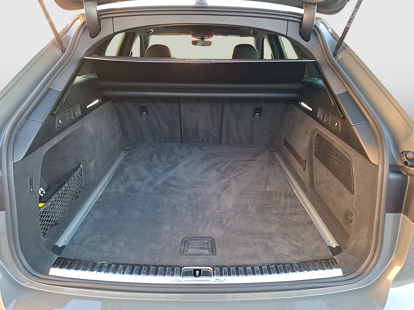 Fahrzeugabbildung Audi A6 Avant 45 TFSI quattro S-Line S-tronic Standhzg. Matrix AHK Navi Leder Pano AVC HUD ACC SH 20