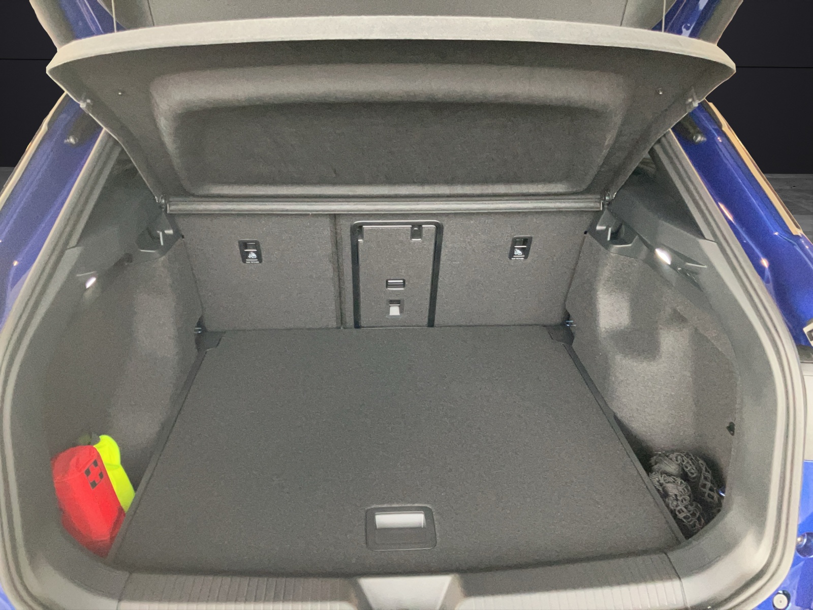 Fahrzeugabbildung Volkswagen ID.4 GTX 4M LED AHK Wärmepumpe